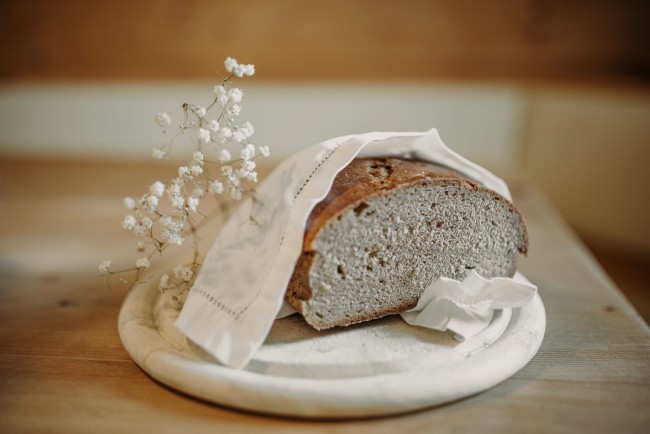 frisches Bauernbrot - Bauernhof Unterbichlgut