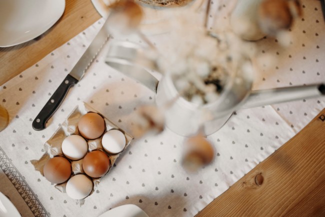 Frische Eier und frische Milch